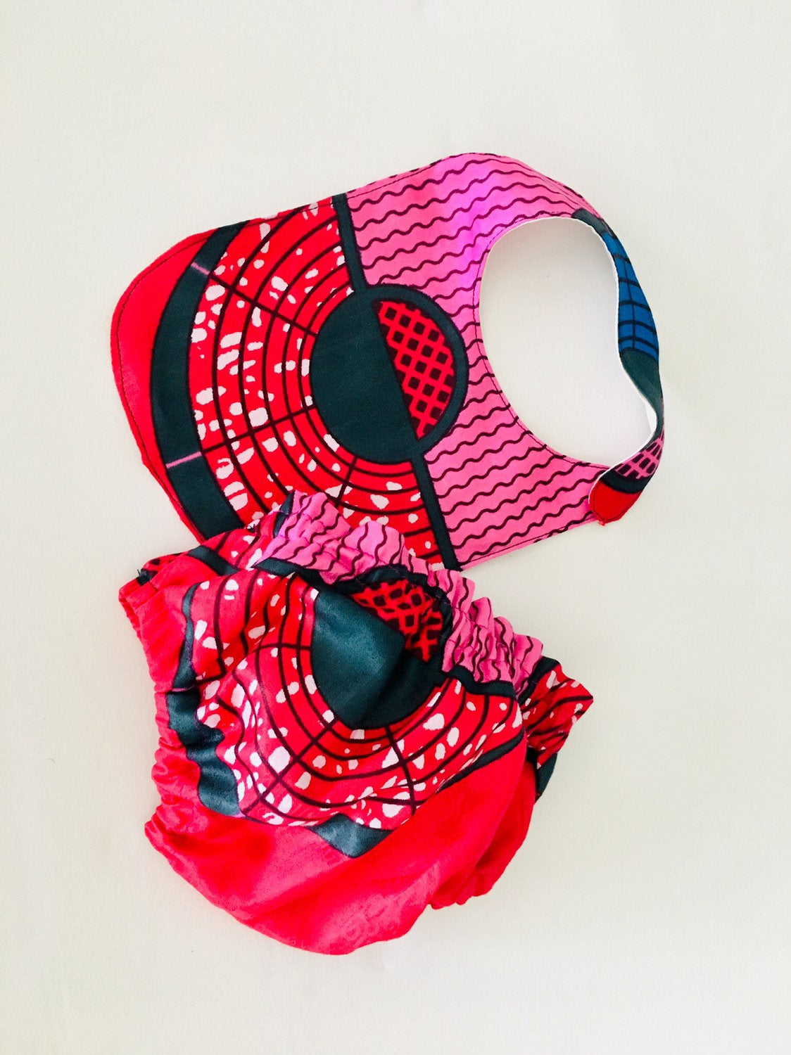 Baby bloomer and bib set