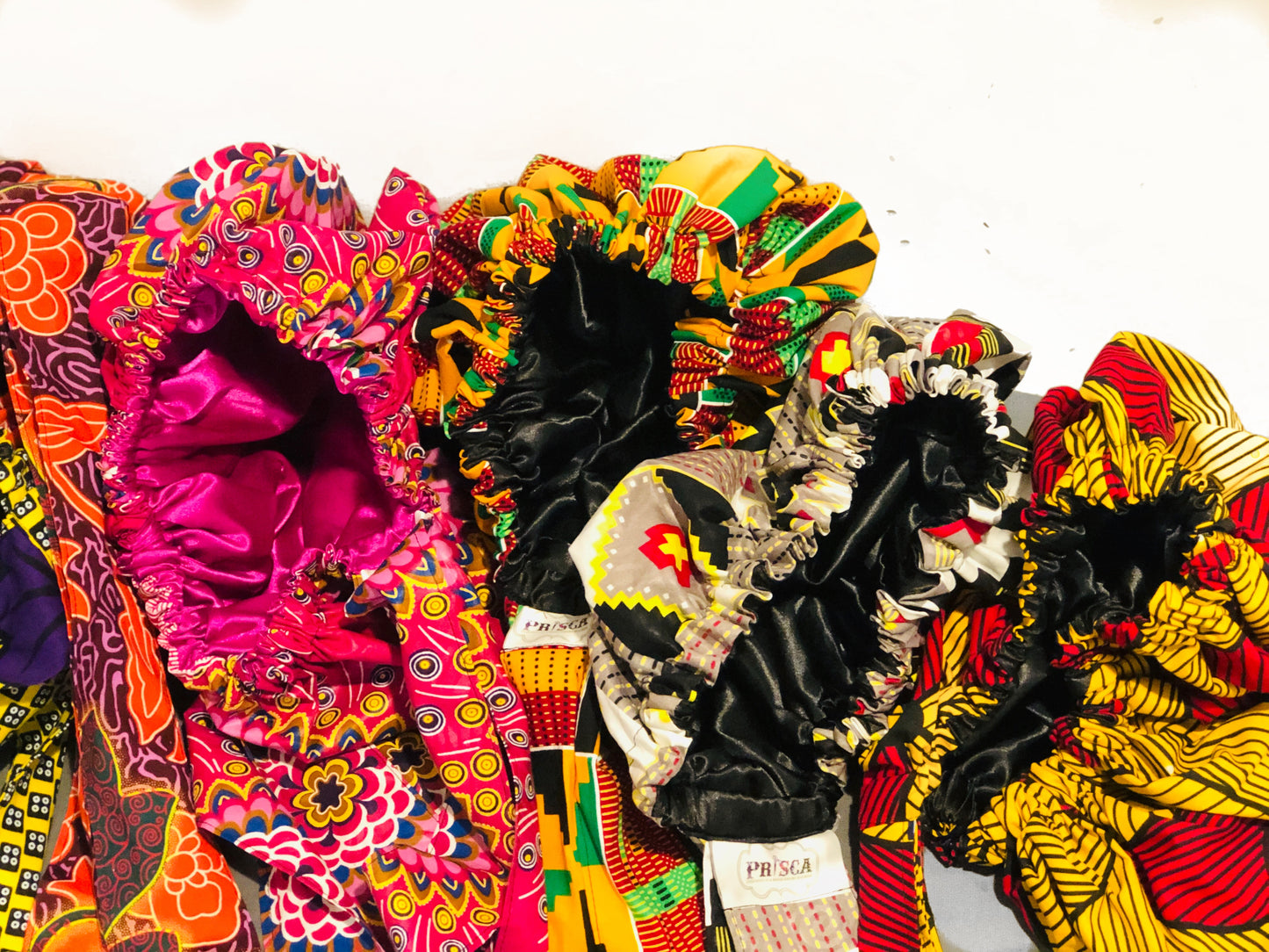 Mom & mini Bonnet -Batik