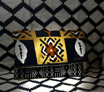 Dawn Clutch
