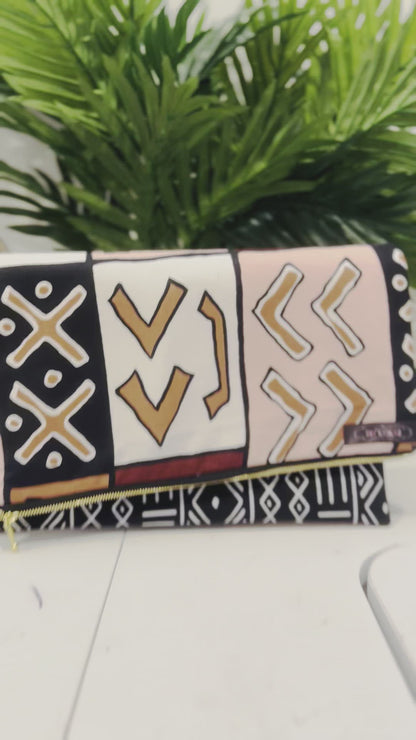 Dawn Clutch