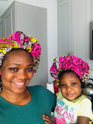 Mom & mini Bonnet -Batik