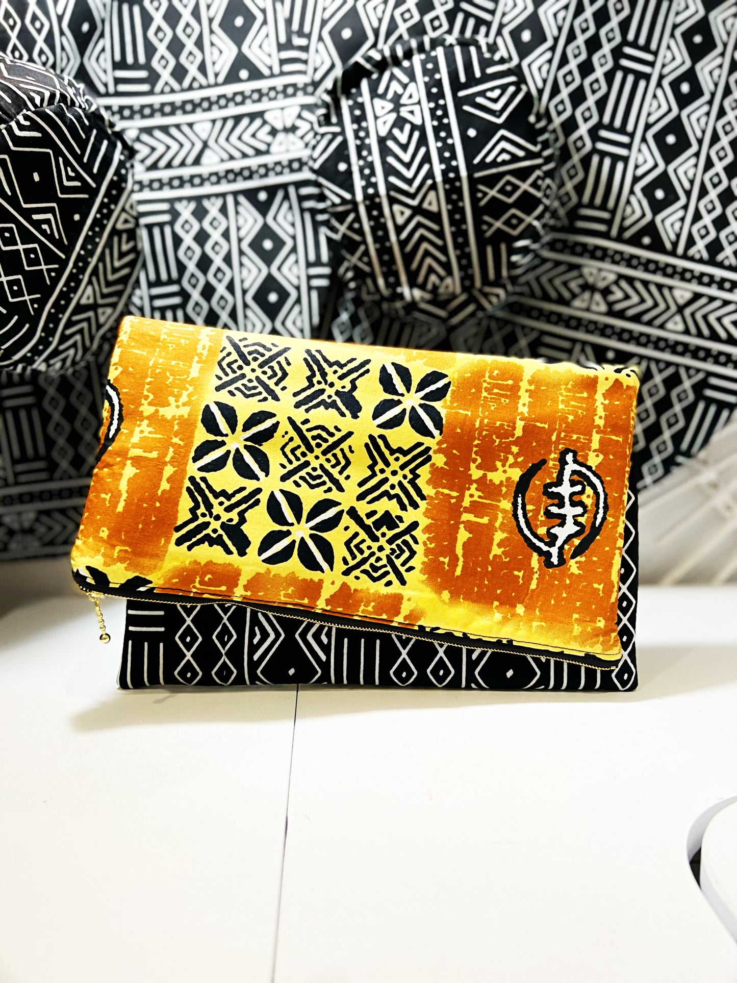 Dawn Clutch
