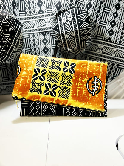 Dawn Clutch